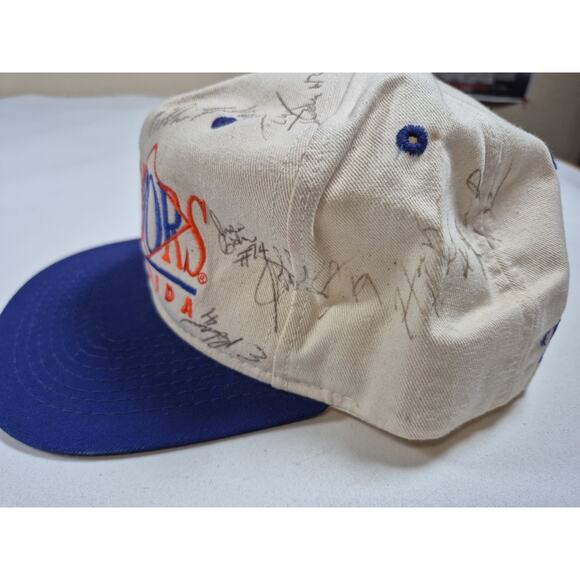 Vintage Florida Gators White Snapback #1 Apparel Signed By Lots Of Players - Picture 4 of 7
